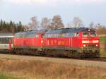 Eine Doppeltraktion 218 zieht am 07.04.2009 einen SBB EuroCity in ...