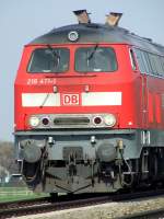 DB 218 471 zieht ...  Andreas Mack 18.04.2009