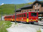 BDhe 2/4 mit Bt-Steuerwagen zur Abfahrt auf der Kleinen Scheidegg ... BDhe 2/4 mit Bt-Steuerwagen zur Abfahrt auf der Kleinen Scheidegg ...