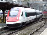 Ein SBB ICN durchf�hrt am 19.04.2009 den Bahnhof G�schenen am ...