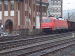 Eine 152 081-6 durchf�hrt mit ein GZ Weinheim(Bergstr)am 8.3.2005.  ...