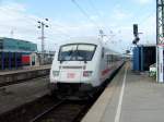 Ein IC (ehm. MET) f�hrt aus dem Stuttgarter Hbf auf ...