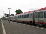 EC 112 am 28.04.09 beim Halt in Bensheim.  ...