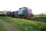 Am 01.05.09 warten die VPS-Streckenloks 1702 und 1704 vor einem ...