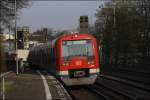 474 042 (4042) und ein weiterer 474er verlassen als S31 ...