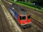 Die Re 421 379 am 30.08.2008 bei einer Rangierfahrt in ...