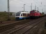 bergen-rugen Am 27.April 2009 begegneteten sich an der Ausfahrt in Bergen/R�gen OLA-Triebwagen 701 und die 233 206 mit einem Gleisbauzug.