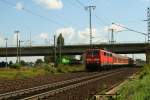 BR 111 mit Zugen 111 171 kommt mit den Gegenzug nach Regensburg HBF in Regensburg eingefahren.13.09.07