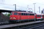 Am 28.04.09 f�hrt in Gie�en/Lahn von Gleis 3 die 110 ...