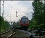 Der RE10431 nach Dortmund bei der Einfahrt von Geilenkirchen 8.5.2009 ...