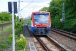 Berlin, 12.05.2009, RB12 nach Templin Stadt f�hrt in den Bahnhof ...