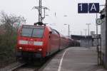 BR 146 mit Zugen 146 030-2 mit dem RE 1 nach Hamm (Westf) in M�hlheim an der Ruhr am 05.04.2009