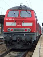 DB Regio 218 469 steht am 22.04.2009 im Bahnhof Geltendorf ...