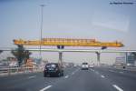 Metro Dubai Eine gro�e Maschine f�r ein gro�es Projekt. Hier mu�te mein Weitwinkelobjektiv herhalten, damit dieses 'Monster' einer Baumaschine am 25.04.09 �berhaupt festgehalten werden konnte. Zwei Monate sp�ter soll hier bereits gefahren werden.