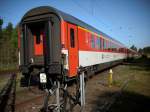 ostseebad-binz Abgestellter CD-Zug am 09.Mai 2009 auf dem einzigen genutzten Abstellgleis in Binz.Der Zug kam einen Tag zuvor aus Wien.Von 1985 bis 1990 gab es schon mal eine Verbindung Tschechien-Binz-
Tschechien.