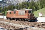 Die Re 4/4 192 wurde soeben von ihrem Autozug abgekuppelt. ... Die Re 4/4 192 wurde soeben von ihrem Autozug abgekuppelt. ...