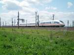 Ein ICE in der N�he von Baden-Baden am 16.05.09.N�chster Halt ...