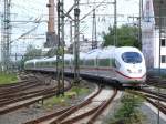 403 004-5 bei der Einfahrt in den Dortmunder Hauptbahnhof am ...