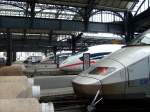 Zwei ICE3M und ein TGV Res�u in Pariser Ostbahnhof. 11.05.09 ...