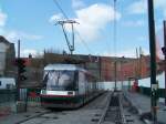 Lille Strasenbahn Breda Tram Nr 21 in Tourcoing am 30/03/09.