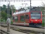 CJ 1000 mm Der ABe 2/6 633 aus Tavannes �ndert in Le Noirmont die Fahrtrichtung und f�hrt weiter nach Glovelier, scharf beobachtet. (16.05.2009)