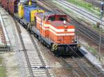 augsburger-localbahn-al Lok 43 der Augsburger Localbahn (AL) zieht im Mai 2009 zusammen mit einer angemieteten Lok einen schweren G�terzug Richtung localbahneigenem Rangierbahnhof (Augsburg Ring).