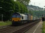 br-266-class-66---jt42cwr ERS Railways Nr.6611 mit einem G�terzug bei der Durchfahrt von Vallendar/Rhein.21.5.09