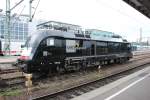 br-182-mrce ES 64 U2-005 am 21.05.2009 in Stuttgart auf dem Gleis 089 abgestellt. 