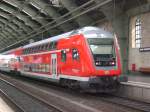 Doppelstock-Steuerwagen (2. Gattung) als RE1 nach Eisenh�ttenstadt im Ostbahnhof.
  ...