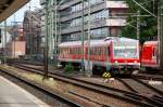 628 550 wartet am 09.05.09 darauf, das eine S-Bahn das ...