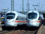 ICE-Treffen in Plattling: rechts ICE nach Wien Westbahnhof und links ...