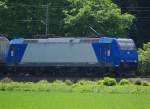 HGK Hafen - Und Guterverkehr Koln 185 521 - 2 der HGK mit einem �ler bei ihrer Fahrt durch das Wehretal am 23.05.2009.
