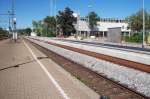 wendlingen 23.05.2008 - Bahnhof Wendlingen(Neckar) - Bahnsteig der k�nftigen S1 in Blickrichtung Plochingen. Solangsam gehen die Bauarbeiten voran, jedoch wurde z.B. am Bahnhof Wernau noch rein garnichts gemacht. Was mir nur aufgefallen ist, warum ist die Bahnsteigkante vorne h�her? Kann mir das einer erkl�ren?