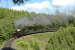99 5901 und 99 5902 mit dem Traditionszug im Dr�ngetal ...