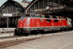 L�beck Hbf 1979.
220 039 vom Bw L�beck wartet auf die ...