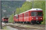 steuerwagen Die S8 mit Be 4/4 und Steuerwagen 1716 �berholt die Ge 6/6 II 702 'Curia' bei Landquart Ried. (30.04.2009)