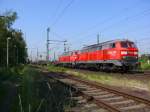 225 028-0 und eine weitere 225 in Oberhausen-West am 25.5.2009 ...