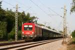 1116 048 mit DZ 13260 VSOE aus Budapest am Abend ...