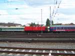 nurnberg Rangierarbeiten im �stlichen Vorfeld von N�rnberg Hbf.Im Hintergrund wird ein Tschechischer Schnellzug bereitgestellt. Im Vordergrund 203 115-1 mit einem BahnTouristikExpress-Wagen. (07.06.2006)