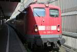 Die 115 209-9 mit einem versp�teten Az in D�sseldorf HBF ...
