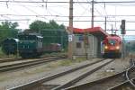 Verschiedene Epochen im Bahnhof Korneuburg. 1116 133 bringt den R ...