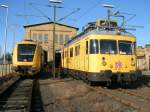 BR 711 103-2 und 701 167-9 vor Triebwagenhalle in Leipzig ...