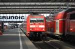 101 032-1 rollt am 26.5.2009 mit IC 79693 in den ...