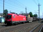 1116 249-2 durchf�hrt mit einem gemischten G�terzug den Bhf. Marchtrenk ...