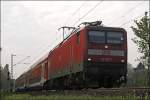 BR 112 112 163 (9180 6112 163-1 D-DB) ist mit dem RE7 'Rhein-M�NSTERLAND-Express', Krefeld Hbf - Rheine, bei Sollingen-Ohligs unterwegs.