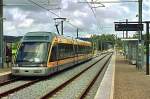 Metro Porto Triebwagen 057 an der derzeitigen Endstelle ISMAI der Linie C (11. Mai 2009). Die weiter f�hrenden Gleise werden als Abstellanlage genutzt. Die Weiterf�hrung nach Trofa ist in Arbeit. - Negativ-Scan -