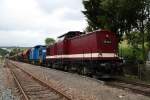 BR 202 204 013-3 der PRESS und 202 646-6 der DB Erzgebirgsbahn warten am 28.05.09 im Bahnhof Markersbach auf die Abfahrt nach Zwickau. Der Zug besteht aus 20 Selbstentladewagen und ist f�r die Bahnhofsgleise schon zu lang. 