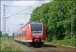 425 072 als F�hrerlose RB33 Rhein-Niers-Bahn nach Duisburg Hbf an ...