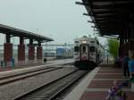 Einfahrt des Trinity Rail Express nach Dallas in den Bahnhof ...