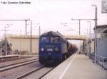 Die V200.07 der PEG mit einem schweren G�terzug vorne ist ...
